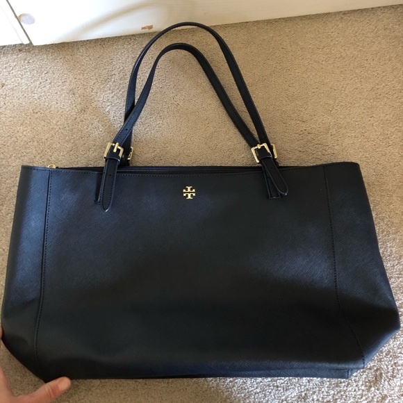 Tory Burch Handbags - Tory Burch York Buckle Tote Navy